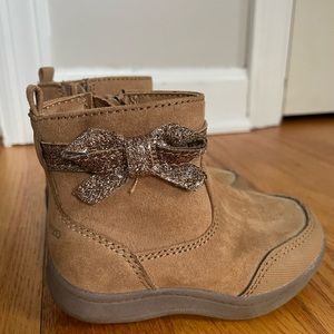 Stride Rite 360 Elaine ankle boots